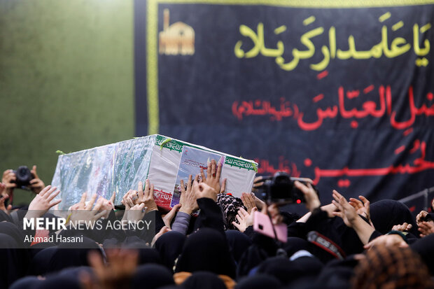 تشییع پیکر «فاطمه دهقان» شهیده حادثه تروریستی کرمان در مشهد