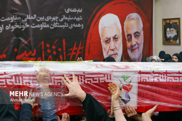 تشییع پیکر «فاطمه دهقان» شهیده حادثه تروریستی کرمان در مشهد