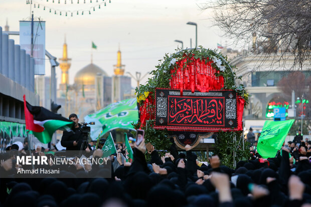 تشییع پیکر «فاطمه دهقان» شهیده حادثه تروریستی کرمان در مشهد
