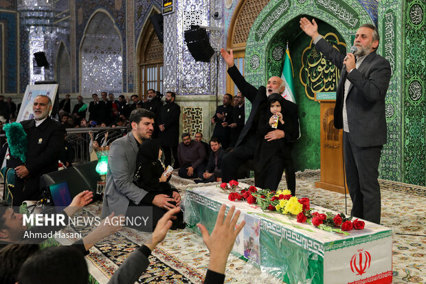 تشییع پیکر «فاطمه دهقان» شهیده حادثه تروریستی کرمان در مشهد