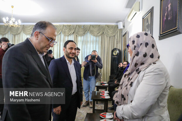 نشست هم اندیشی سخنگوی دولت با نخبگان مسیحی بعدازظهر چهارشنبه ۲۰ دی ۱۴۰۲ در کلیسای سرکیس مقدس برگزار شد