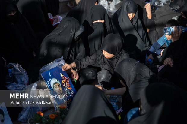 هفتمین روز شهادت شهدای انفجار تروریستی کرمان