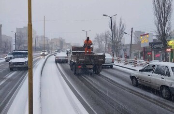 برف‌روبی ۱۰۰۰ کیلومتر معبر کار سخت و طولانی مدت است