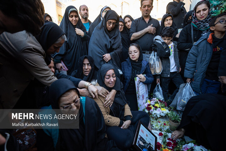 هفتمین روز شهادت شهدای انفجار تروریستی کرمان