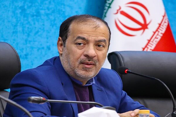 حسینی: استانداری یزد از طرحهای نوآورانه ترویج کتابخوانی حمایت میکتد