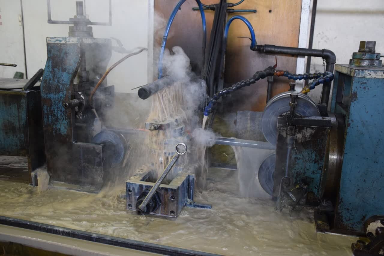 تولید روی خط نقاله ها/ دستهایی که عاشق کار هستند