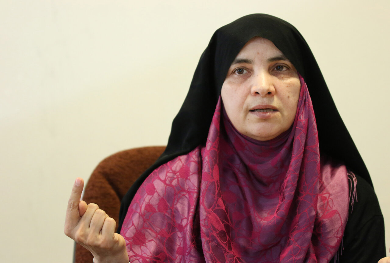 فارابي،خيال،هدايت،فلسفه،زبان،جامعه،متخيله،محاكات،معقولات،فاض ...