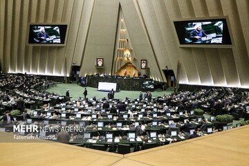 از مجلس «رییس‌جمهورساز» تا احیای پارلمان انقلابی/ چه بر «خانه ملت» گذشت؟