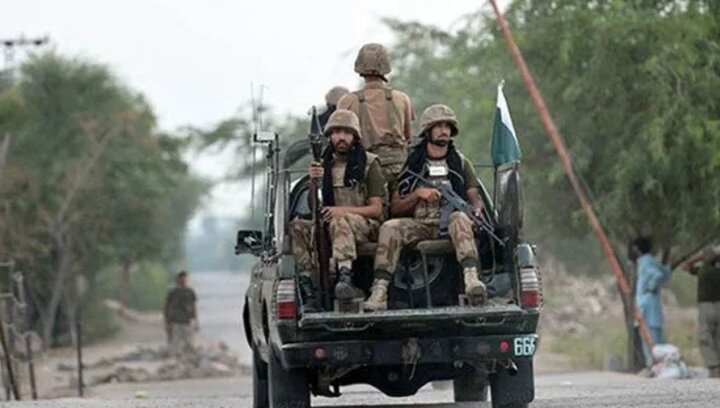 5 soldiers, 3 terrorists killed in clash in SW Pakistan