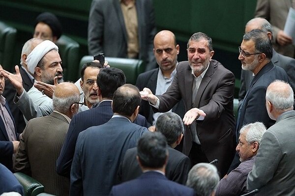 از مجلس «رییسجمهورساز» تا احیای پارلمان انقلابی