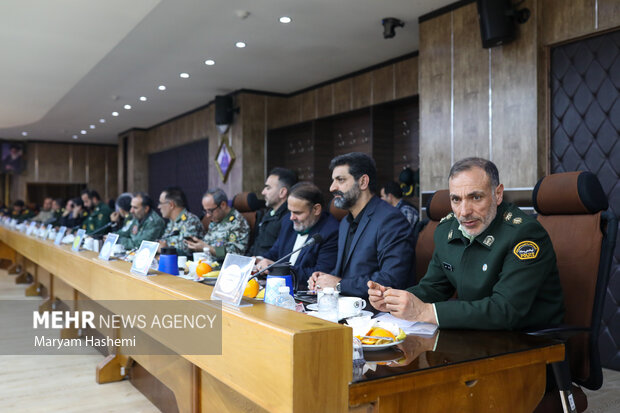 گردهمایی رؤسای هیأتهای <a href='https://sayeb.ir/tag/%d9%88%d8%b1%d8%b2%d8%b4'></div>ورزش</a>ی <a href='https://sayeb.ir/tag/%d9%86%db%8c%d8%b1%d9%88%d9%87%d8%a7%db%8c-%d9%85%d8%b3%d9%84%d8%ad'>نیروهای مسلح</a> امروز دوشنبه ۲۵ دی ۱۴۰۲ با حضور هیأت رئیسه فراجا رئیس شورای هماهنگی و سیاست گذاری <a href='https://sayeb.ir/tag/%d9%88%d8%b1%d8%b2%d8%b4'>ورزش</a> <a href='https://sayeb.ir/tag/%d9%86%db%8c%d8%b1%d9%88%d9%87%d8%a7%db%8c-%d9%85%d8%b3%d9%84%d8%ad'>نیروهای مسلح</a> خسروی وفا رئیس کمیته ملی المپیک در ستاد فراجا برگزار شد