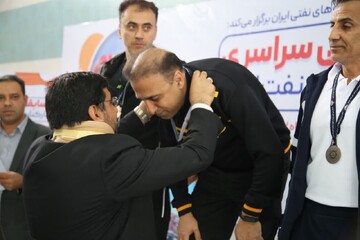 مسابقات شنای کشوری کارکنان نفت در اهرم برگزار شد