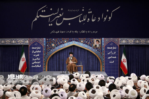 دیدار ائمه جمعه سراسر کشور با رهبر معظم انقلاب اسلامی