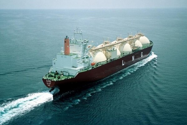 ناقلات الغاز القطرية تستأنف رحلاتها في البحر الأحمر