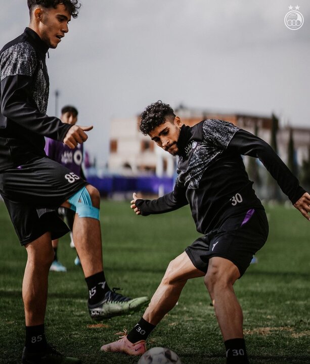 تمرین استقلال تحت تاثیر انتقال بازیکن فرانسوی به بیمارستان