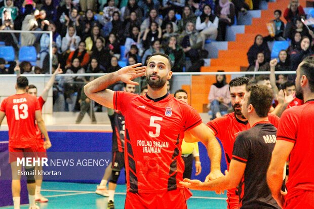 دیدار تیم‌های والیبال چادرملو اردکان یزد و فولاد سیرجان ایرانیان