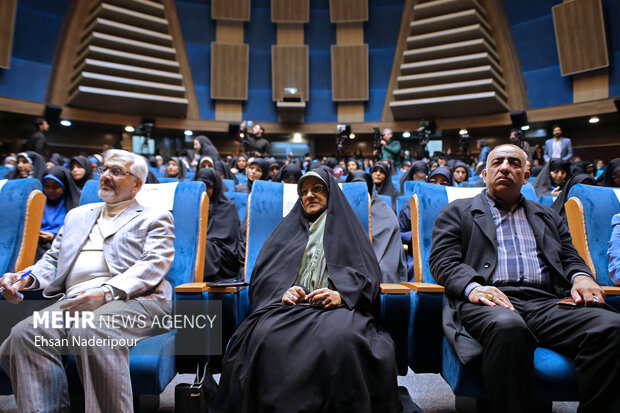 زهره الهیان نماینده مجلس شورای اسلامی در همایش «زن، مشارکت و تحول حکمرانی» حضور دارد
