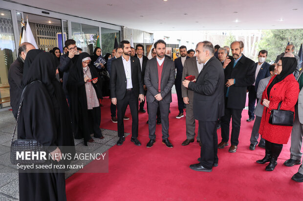 دوازدهمین نمایشگاه مد و لباس فجر بعدازظهر امروز پنجشنبه ۲۸ دی ۱۴۰۲ در مجموعه فرهنگی تاریخی سعد آباد افتتاح شد