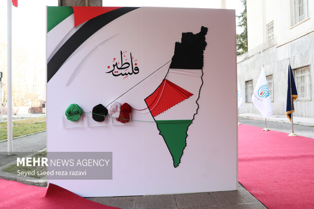 حوزه لباس نوجوان ظرفیتهای خوبی دارد/آثار شهرهای بزرگ ضعیف بودند