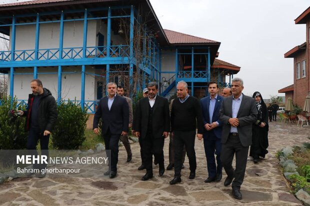 İranlı bakandan Gilan'ın turizm bölgelerinde inceleme İranlı bakandan Gilan'ın turizm bölgelerinde inceleme