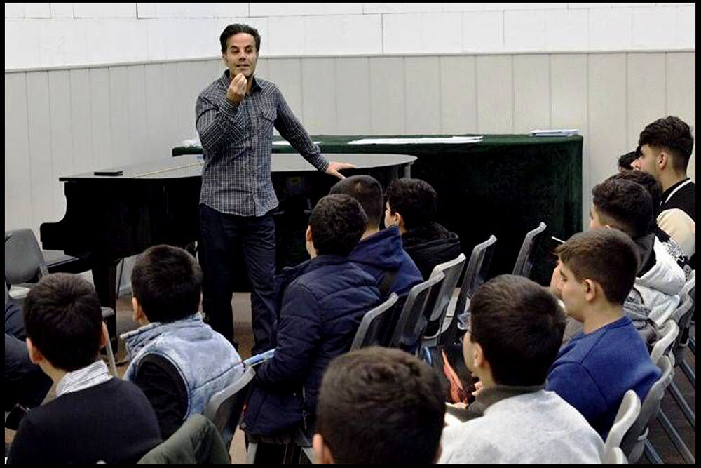 گروه سرود دانش‌آموزان در فرهنگسرای بهمن تشکیل شد