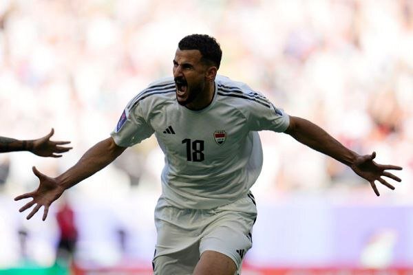 Iraq stun favourites Japan to reach Asian Cup last 16

