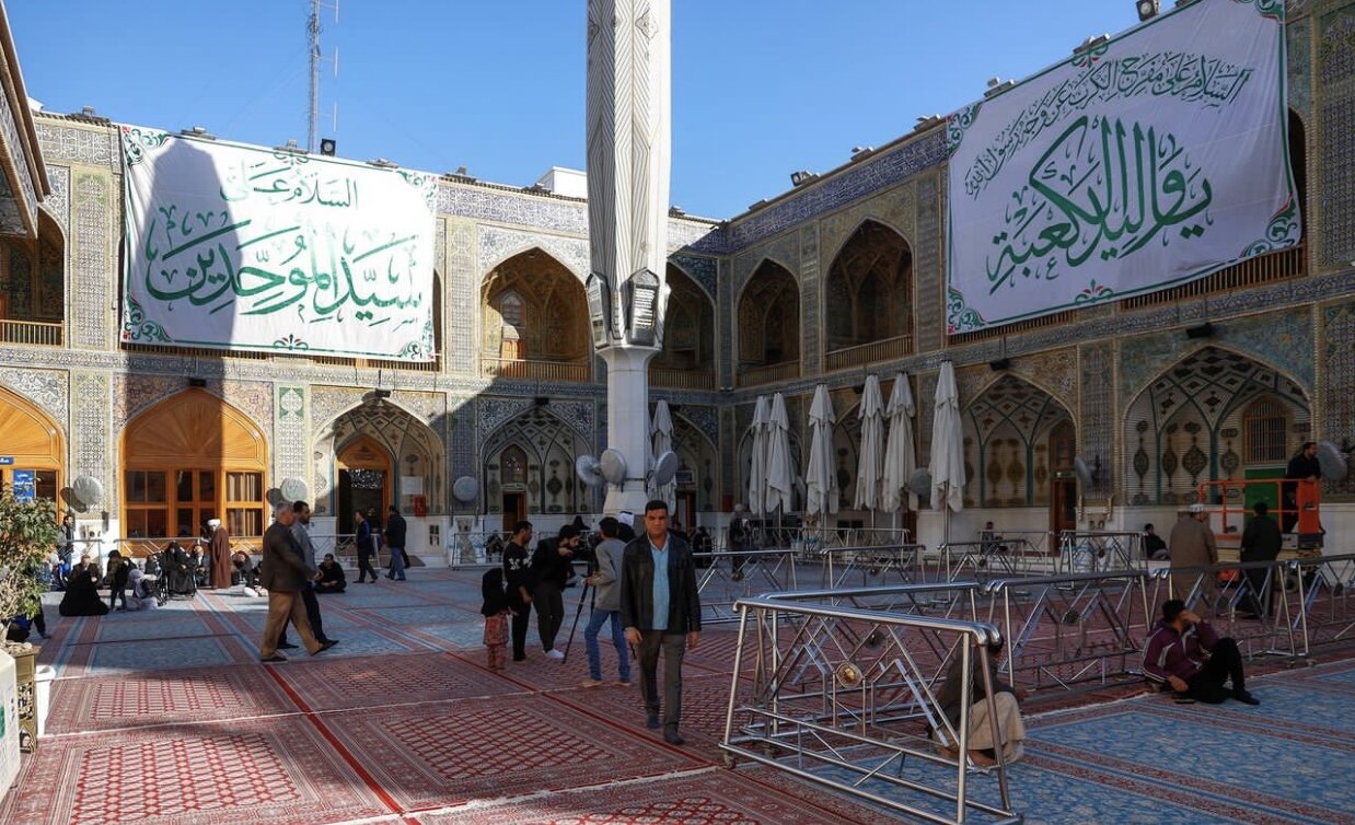 حرم علوی به استقبال جشن میلاد امام علی(ع)رفت/تصاویر آذین بندی حرم