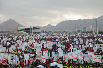 VIDEO: Yemenis hold huge rally for Yahya Sinwar