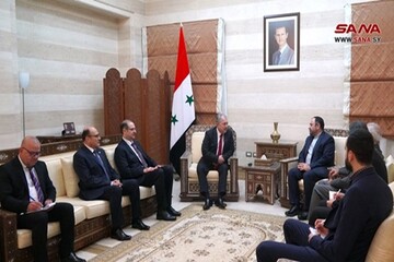 رئيس مجلس الوزراء السوري يلتقي السفير الإيراني بدمشق