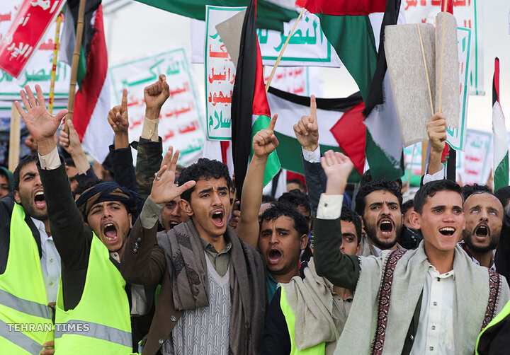 ‘Until Israel stops!’: Yemenis rally for Houthis, Palestinians in Sanaa