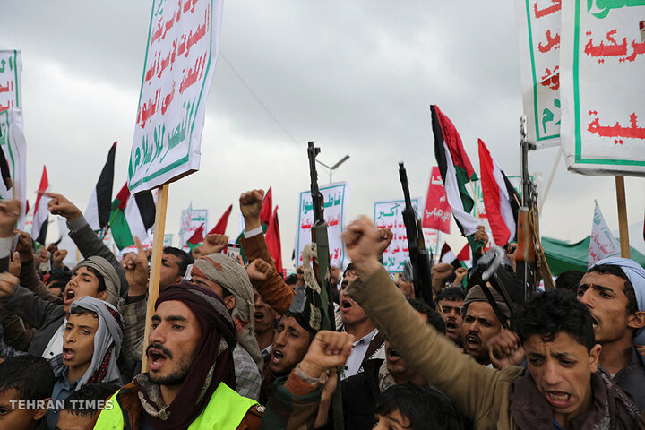 ‘Until Israel stops!’: Yemenis rally for Houthis, Palestinians in Sanaa