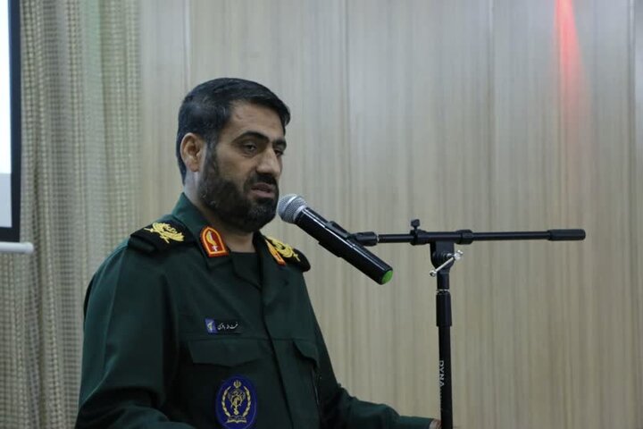 فرمانده سپاه لرستان از مردم برای شرکت در انتخابات دعوت کرد