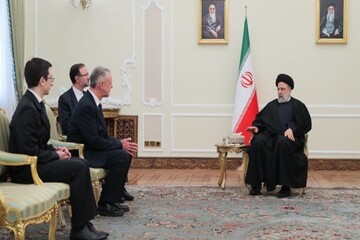 رئيسي: إرادة إيران تنصب في توسيع العلاقات مع الدول الأوروبية