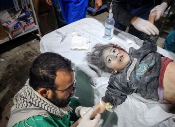 صحنه‌هایی دردآور از کودکان و زنان زخمی شده در حمله های رژیم صهیونیستی به غزه+فیلم
