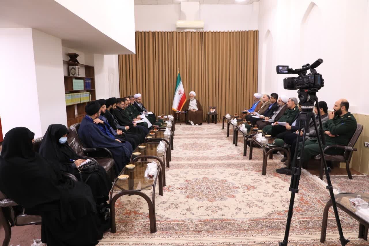 انتقال معارف اسلامی به نسل جوان ضرورت دارد انتقال معارف اسلامی به نسل جوان ضرورت دارد