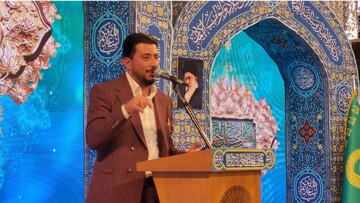 مدیحه سرایی همزمان با میلاد امام جواد(ع)