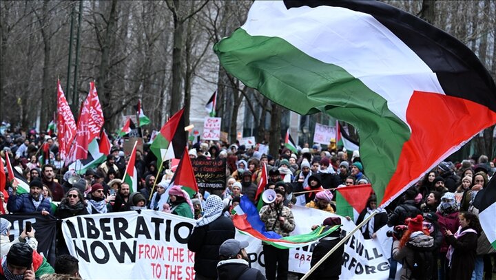 Thousands of people rally in Brussels in support of Palestine