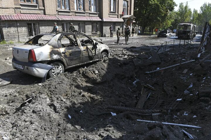ارتش اوکراین منطقه دونتسک را گلوله‌باران کرد+ فیلم