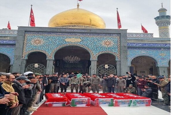 پیکر شهدای «جنایت اخیر در دمشق» تشییع شد
پیکر شهدای «جنایت اخیر در دمشق» تشییع شد
