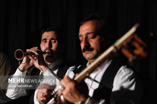شب موسیقی عاشیقی