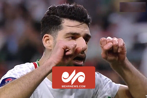 فیلم خوشحالی طارمی پس از گلزنی و پاسخ کُری اماراتیها 
 فیلم خوشحالی طارمی پس از گلزنی و پاسخ کُری اماراتیها