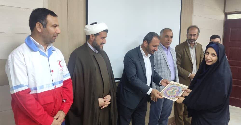 عوامل اجرای پویش ملی غربالگری دیابت و فشار خون در دیلم تجلیل شدند