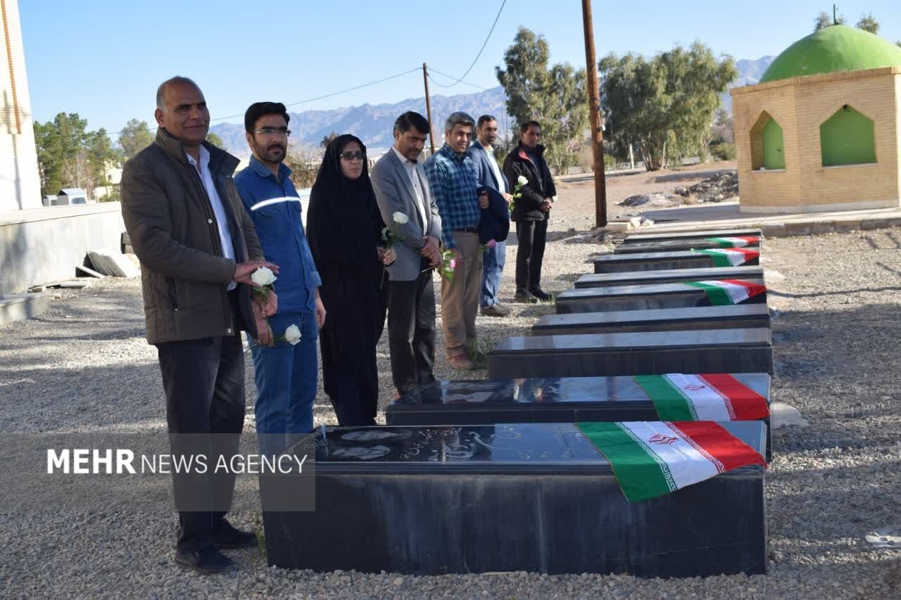 مزار پدران آسمانی بهاباد غبارروبی شد