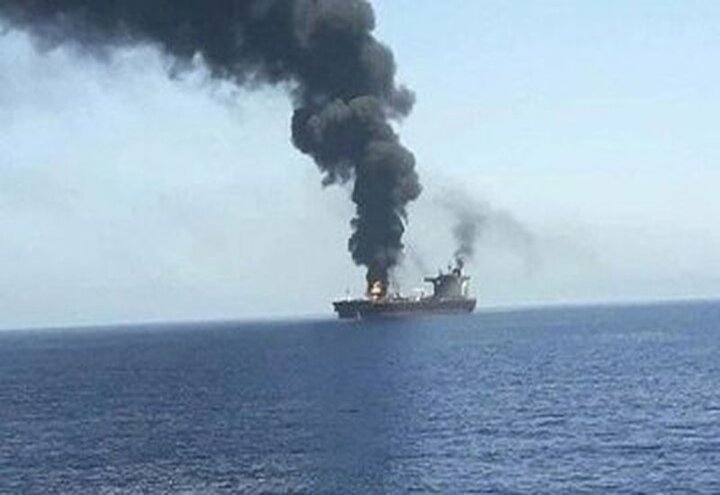 Yemeni army targets 3 ships in Gulf of Aden, Indian Ocean