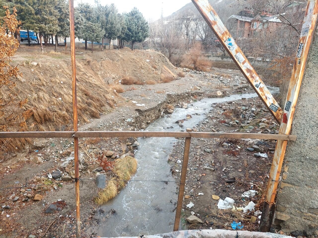 مدیریت بحران به وضعیت رودخانه خواری در رودهن ورود کرد