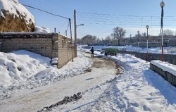 ناصری: راه ارتباطی ۲۰ روستای فریمان به دلیل بارش برف مسدود است