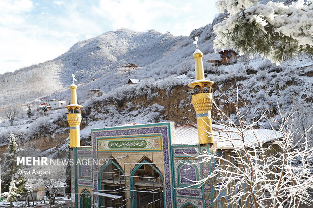 زمستان برفی روستای تاریخی و گردشگری زیارت گرگان