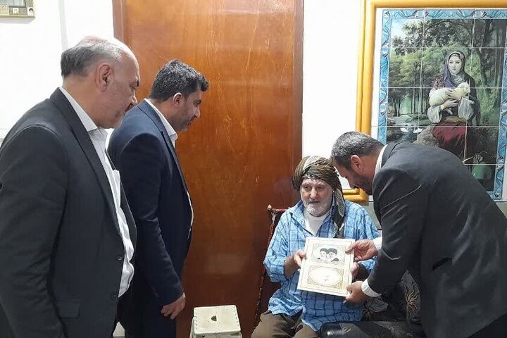شهدا با خون خود اقتدار کشور را ثبت کردند
