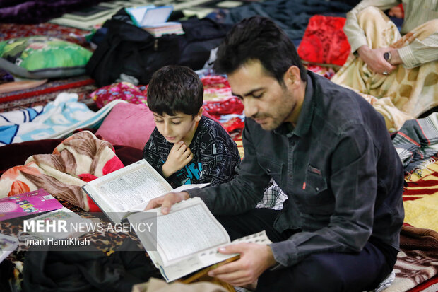 آیین معنوی اعتکاف در همدان
