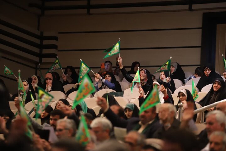 سومین همایش بزرگ ستایشگران اهل بیت(ع) همدان برگزار شد